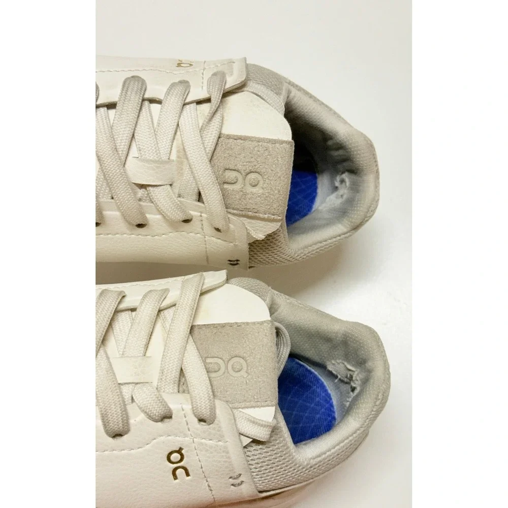 On Running The Roger Centre Court White Ivory Vegan Leather Sneakers Womens 6